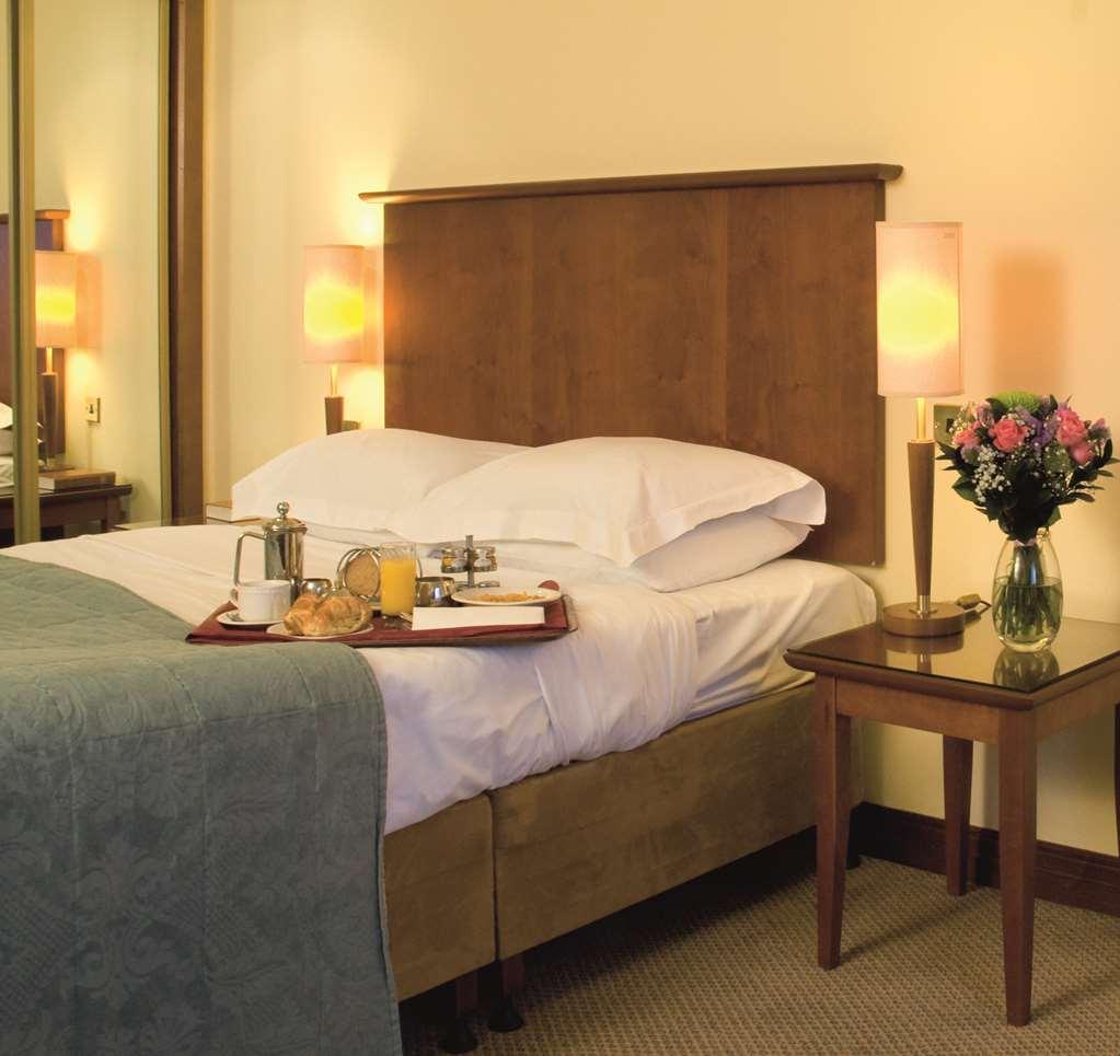Macdonald Tickled Trout Hotel Preston  Phòng bức ảnh