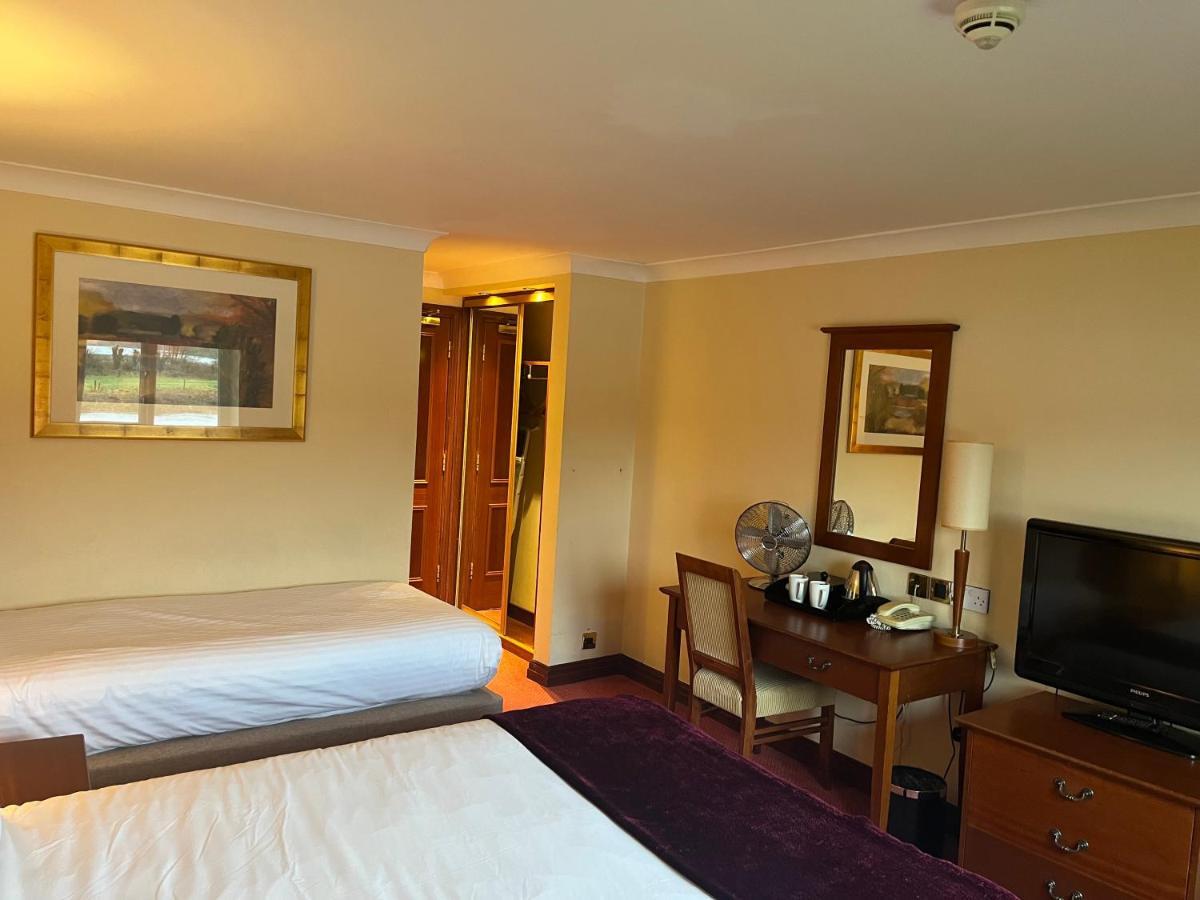 Macdonald Tickled Trout Hotel Preston  Ngoại thất bức ảnh